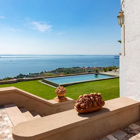 Le Selve View Villa *